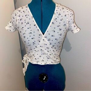 Brandy Melville White Floral Thermal Rae wrap top